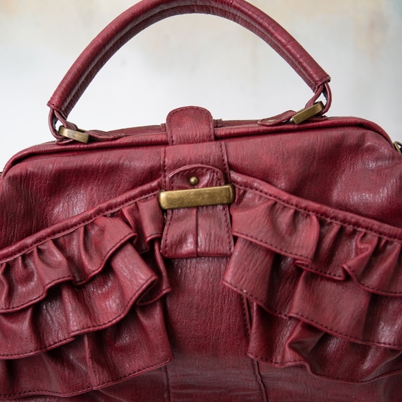 Jessica Simpson Purse with Ruffles! - Picture 2 of 10